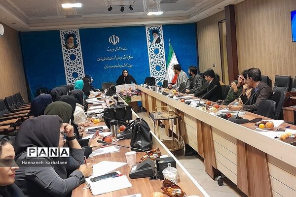 برگزاری کارگاه کمال‌گرایی با شعار از کمال‌گرایی تا پیشرفت‌گرایی ویژه مشاوران بهارستان دو