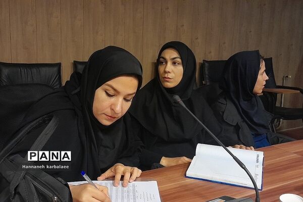 برگزاری کارگاه کمال‌گرایی با شعار از کمال‌گرایی تا پیشرفت‌گرایی ویژه مشاوران بهارستان دو