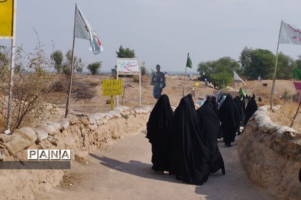 بازدید دانش‌آموزان ناحیه دو ری از مناطق جنگی