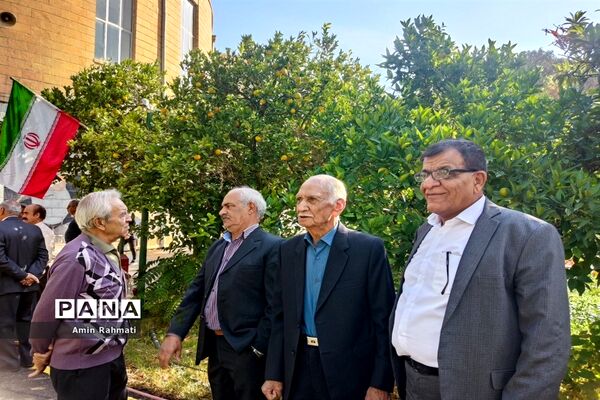 گردهمایی فارغ‌ التحصیلان و اساتید هنرستان ماندگار نمونه دولتی طالقانی