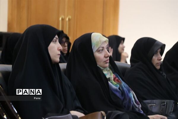 اولین اجلاسیه استانی مدیران تشکل‌های فعال تعلیم و تربیت در استان مرکزی