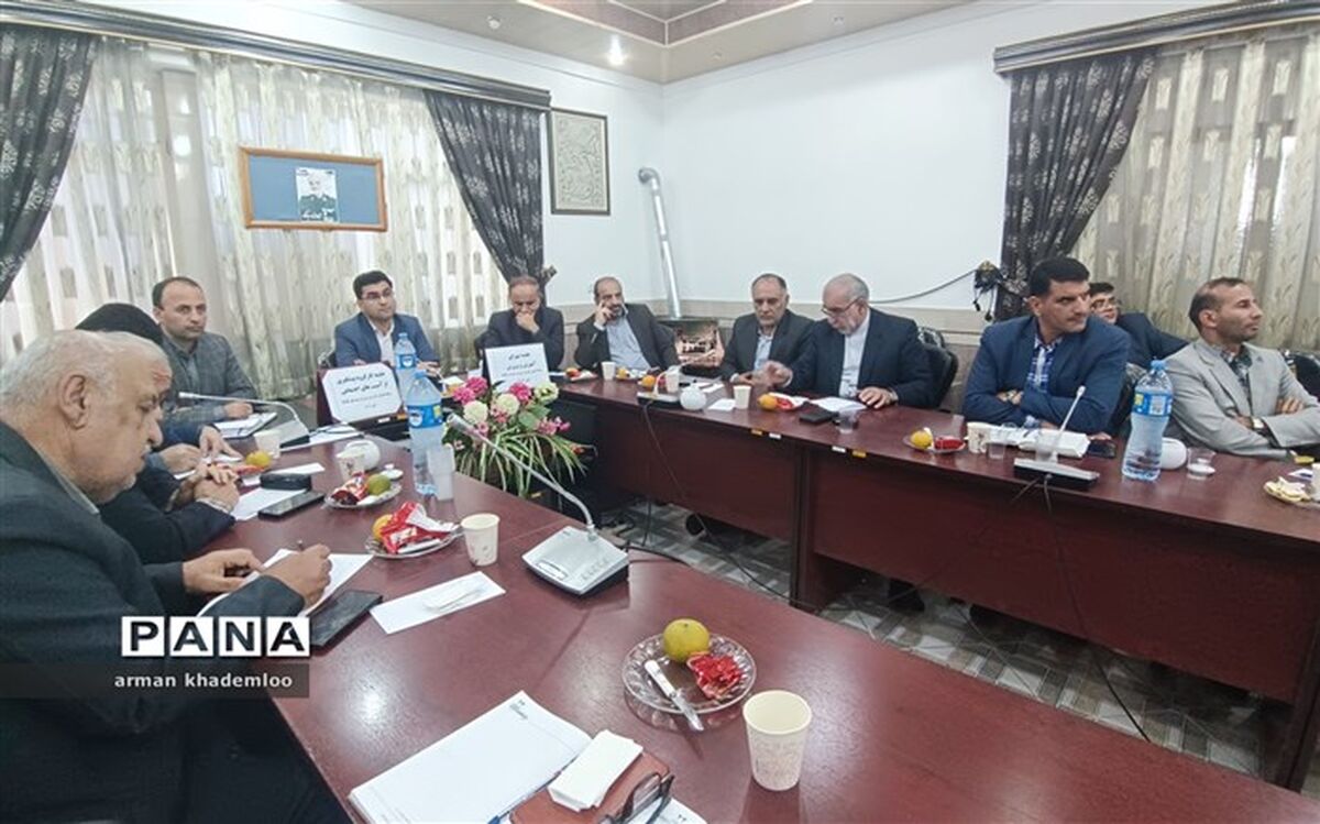آگاهی بخشی به خانواده ها نقش اساسی در کاهش آسیب های اجتماعی دانش آموزان دارد