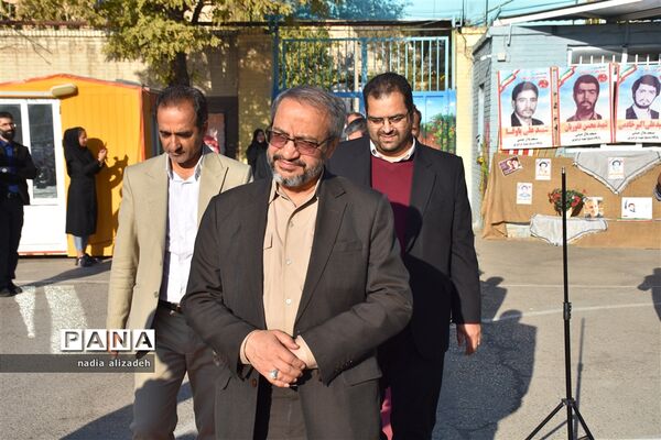 آیین توزیع شیر رایگان در مدارس خراسان رضوی