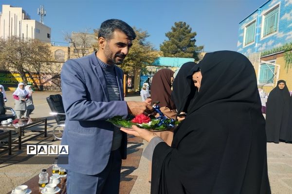 آیین توزیع شیر در مدارس دولتی خراسان رضوی