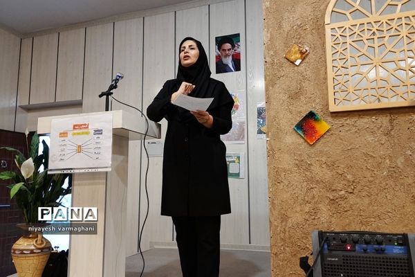 کارگاه هدایت تحصیلی و انتخاب رشته در دبیرستان تربیت رودهن