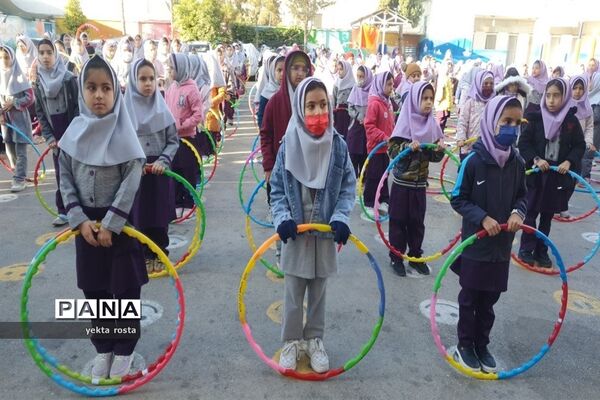 صبحگاه با نشاط دانش‌آموزان آموزشگاه حاج رحیم خالصی