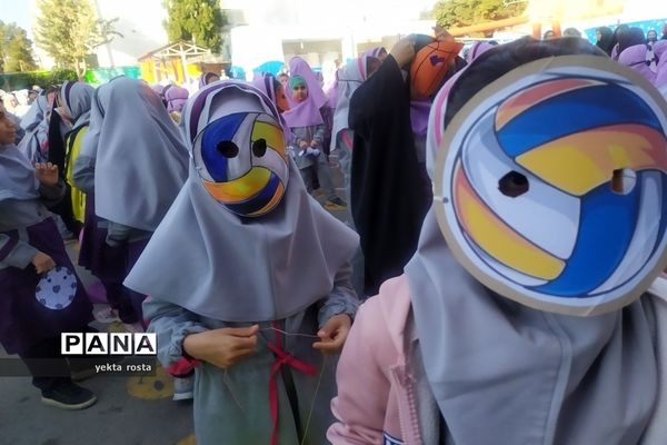 صبحگاه با نشاط دانش‌آموزان آموزشگاه حاج رحیم خالصی