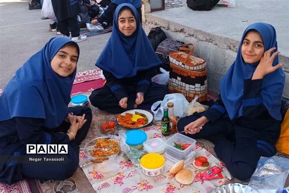 برگزاری اردوی درون مدرسه ای در مدارس شیراز