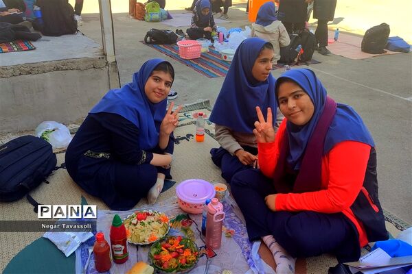 برگزاری اردوی درون مدرسه ای در مدارس شیراز