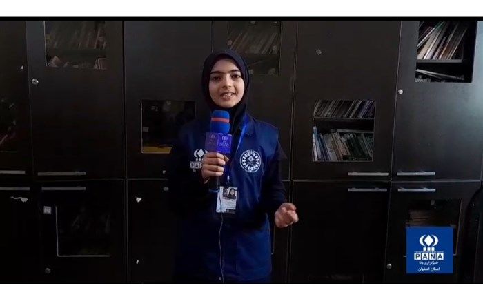 مطالعه کتاب باعث پیشرفت من در کارهای هنری شد