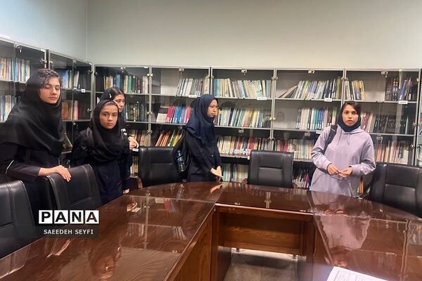 کافه، با طعم کتاب در پژوهش‌سرای دانش‌آموزی کاوش کهریزک
