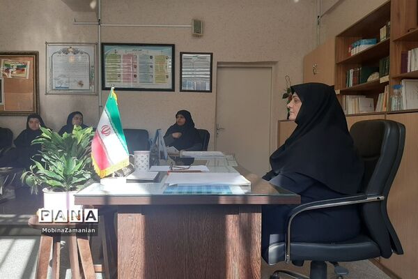 اولین جلسه شورای دانش‌آموزی دبیرستان شاهد شهید حمامی