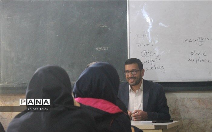 مسئولان باید از قشر مخاطب خود آگاهی لازم را داشته باشند