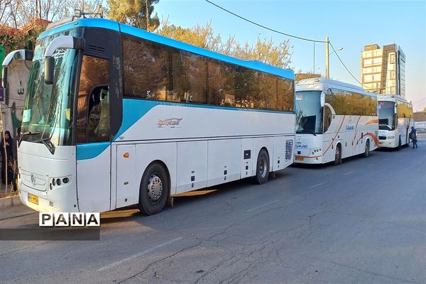 اعزام دانش‌آموزان دختر شهرستان دلیجان به اردوی راهیان‌نور