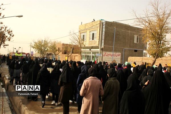 راهپیمایی محکومیت جنایات رژیم کودک کش اسرائیل در شهرستان بام و صفی آباد