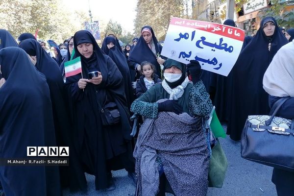 خروش دانش‌آموزان شهریار در حمایت از مردم مظلوم غزه