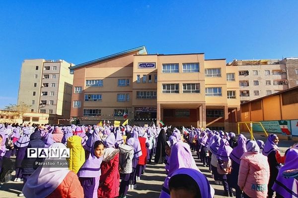 مراسم حمایت از کودکان غزه در دبستان نیایش روستای اورین شهرستان بهارستان دو