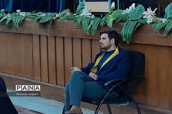 افتتاحیه جشنواره کتابخوانی مروا با حضور معلمین دوره دوم ابتدایی ناحیه یک