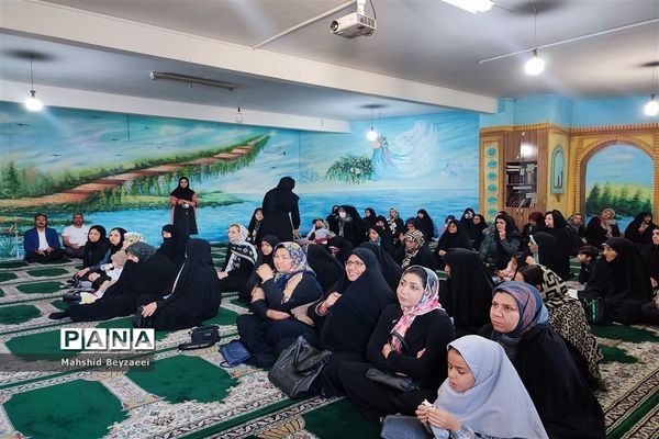 برگزاری جلسه آموزش بهداشت روان خانواده