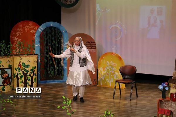 آیین اختتامیه مرحله استانی 25 دوره جشنواره بین‌المللی قصه‌گویی