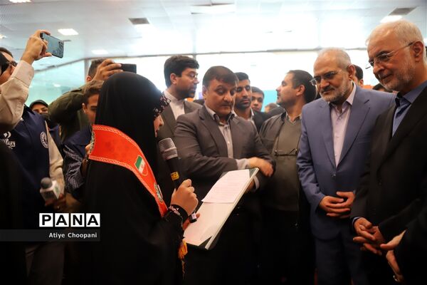بازدید معاون پارلمانی رئیس جمهوری از نمایشگاه یاریگران زندگی