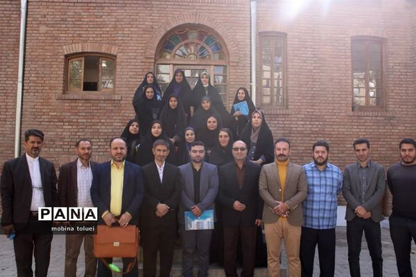 بازدید مدیران ناحیه یک بهارستان از دبیرستان ماندگار البرز