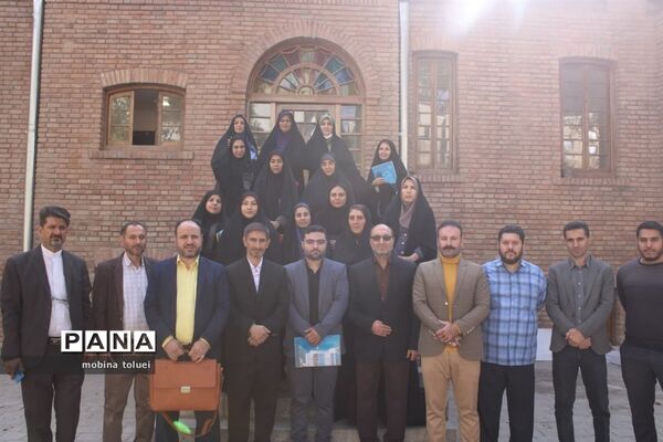 بازدید مدیران ناحیه یک بهارستان از دبیرستان ماندگار البرز