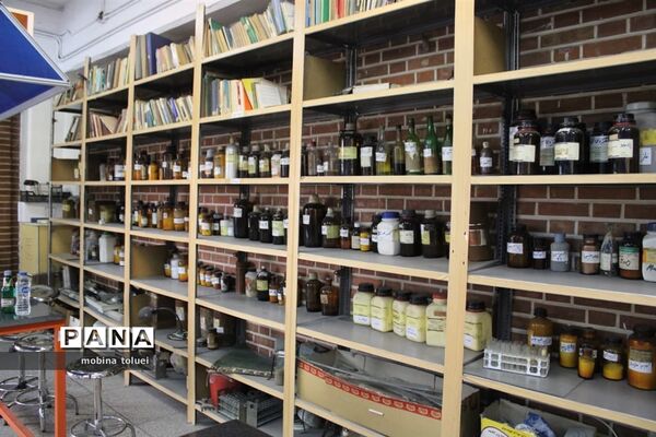 بازدید مدیران ناحیه یک بهارستان از دبیرستان ماندگار البرز