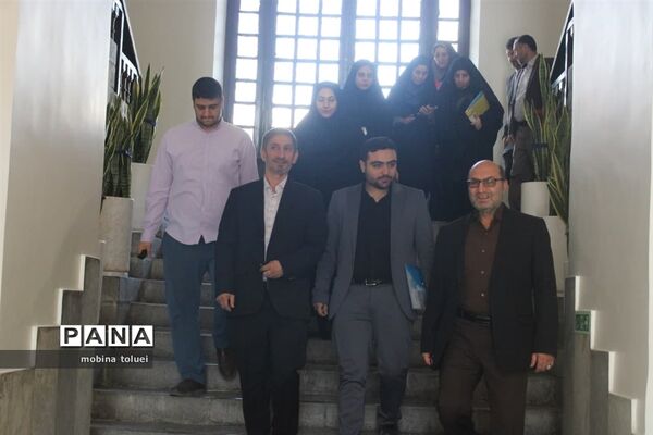 بازدید مدیران ناحیه یک بهارستان از دبیرستان ماندگار البرز