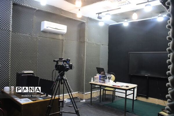 بازدید مدیران ناحیه یک بهارستان از دبیرستان ماندگار البرز