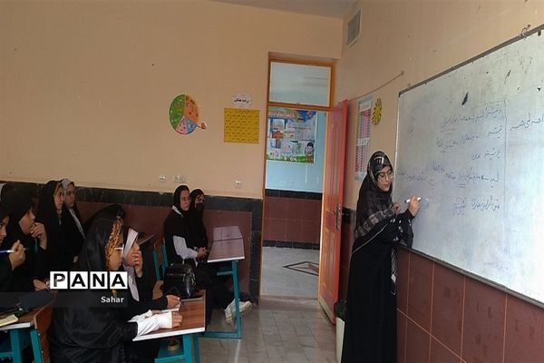 برگزاری کارگاه خبرنویسی ویژه خبرنگاران دختر شهرستان کاشمر