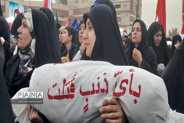 حضور پرشور مردم مشهد در حمایت از مدافعان امنیت