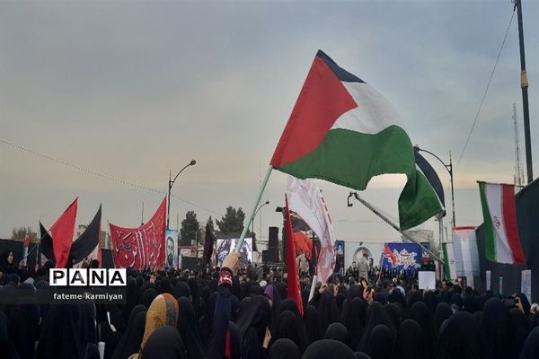 حضور پرشور مردم مشهد در حمایت از مدافعان امنیت