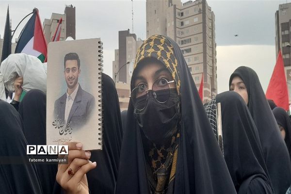 حضور پرشور مردم مشهد در حمایت از مدافعان امنیت