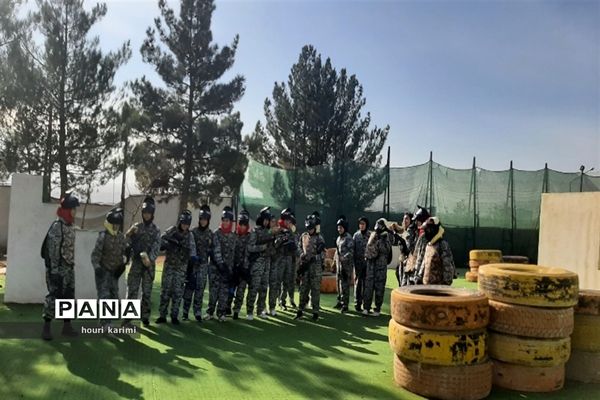 مسابقات پینت‌بال دانش ‌آموزان هنرستان بصیرت