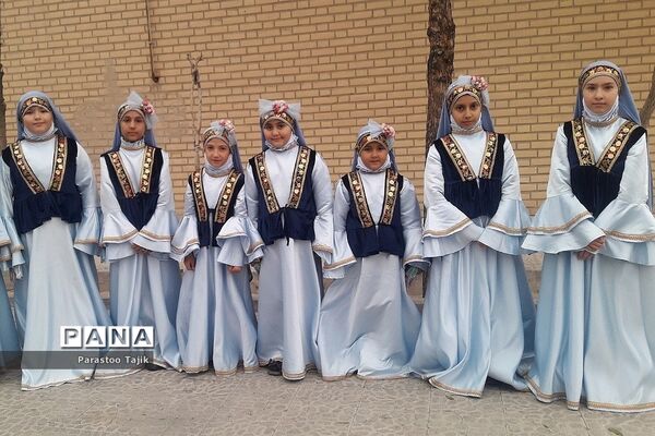 برگزاری همایش مادران فاطمی در روستای اورین شهرستان بهارستان ۲