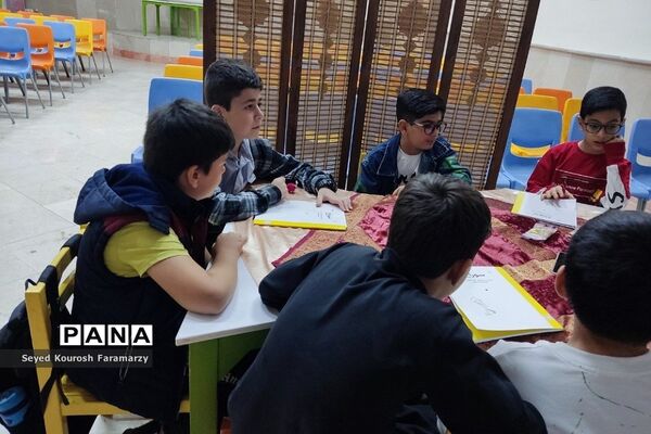 کافه‌ای به رنگ کتاب در شهرستان‌ شهریار