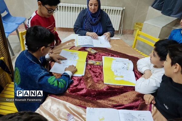 کافه‌ای به رنگ کتاب در شهرستان‌ شهریار