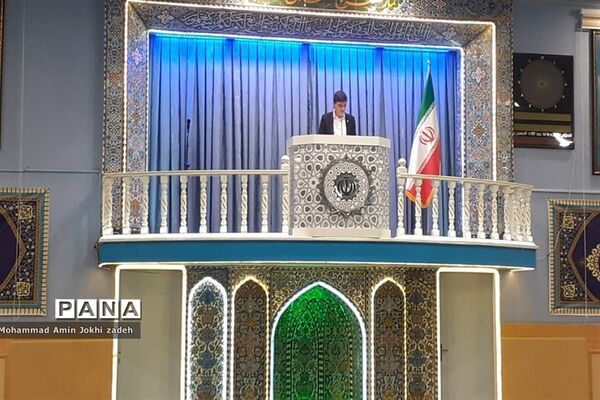 حضور پرشور مردم در نماز جمعه شهرستان رباط‌کریم