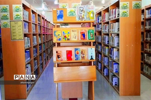 حضور دانش‌آموزان در کتابخانه امیرکبیر دستگردان