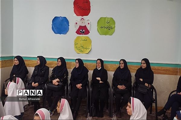 افتتاح کتابخانه مدرسه شهید بنی‌هاشمی به‌مناسبت هفته کتاب و کتابخوانی در شهرستان رباط‌کریم