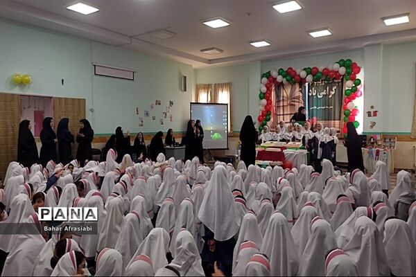 افتتاح کتابخانه مدرسه شهید بنی‌هاشمی به‌مناسبت هفته کتاب و کتابخوانی در شهرستان رباط‌کریم