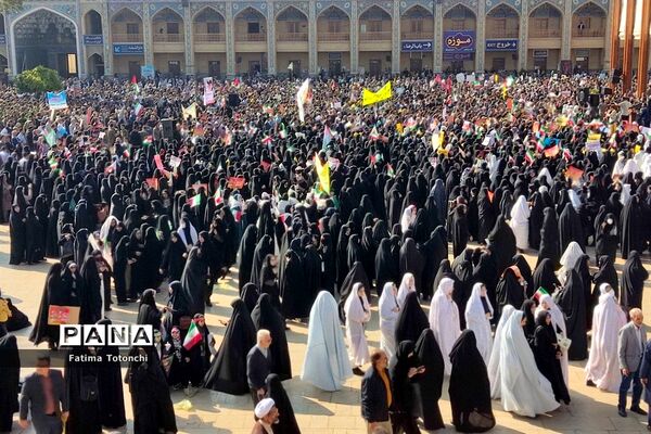 تجمع دانش‌آموزان در حمایت  از کودکان غزه در شیراز