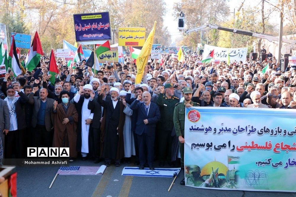 حضور فرهنگیان و دانش‌آموزان آذربایجان غربی در حمایت از مردم مظلوم فلسطین