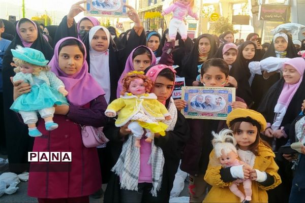 پویش فریاد عروسک‌ها در شهرضا