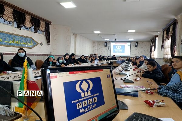 برگزاری جلسه آموزشی ویژه طرح هر مدرسه یک خبرنگار در شهرستان‌قدس