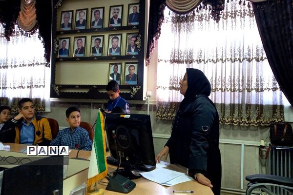 برگزاری جلسه آموزشی ویژه طرح هر مدرسه یک خبرنگار در شهرستان‌قدس