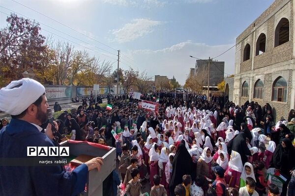 خروش فاروجی‌ها برای اعلام بیزاری ومحکومیت جنایات اسرائیل