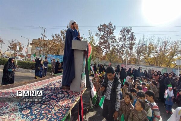 خروش فاروجی‌ها برای اعلام بیزاری ومحکومیت جنایات اسرائیل