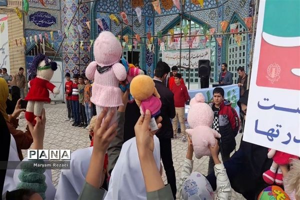 نوای همدردی عروسک‌ها